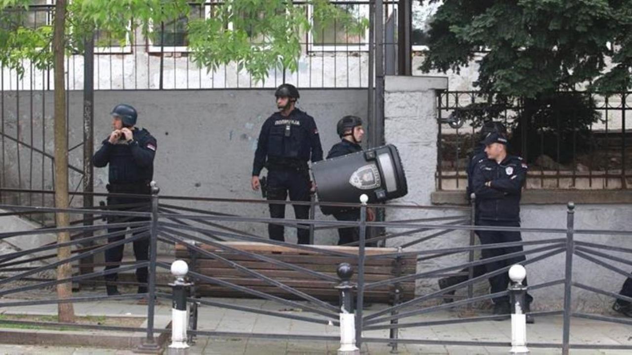 7-ci sinif şagirdi məktəbə silahlı hücum etdi - 9 nəfər öldü