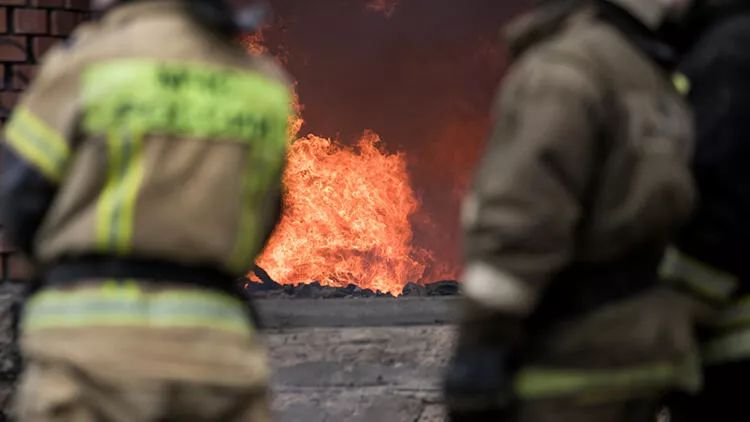 Rusiyada neft anbarında yanğın baş verib