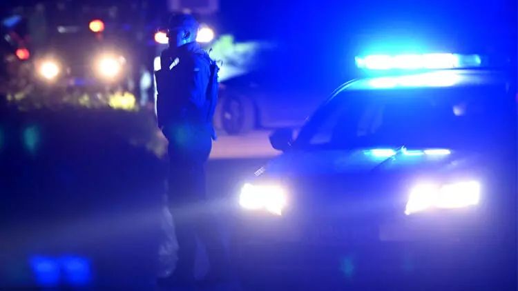 Serbiyada daha bir silahlı hücum: 13 YARALI