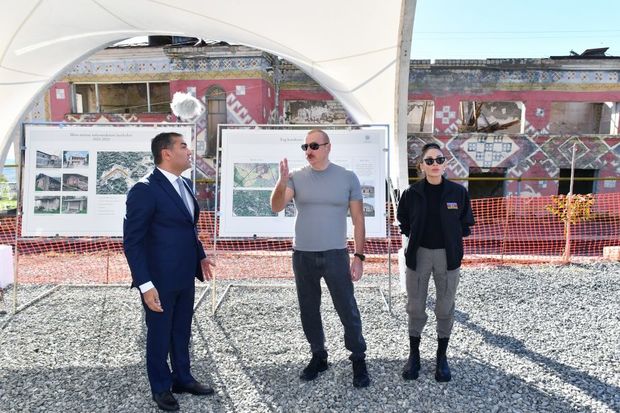 İlham Əliyev və Mehriban Əliyeva Tuğ kəndində - FOTO