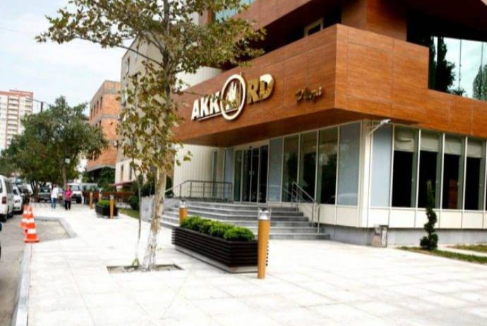 Qazinin çənəsini sındıran idmançıya cinayət işi açıldıb (VİDEO/YENİLƏNİB)