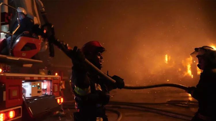 Rusiya Odessadakı anbar və sosial obyekti vurdu