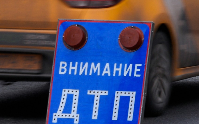 Rusiyada avtomobil qəzaya uğrayıb, 5 nəfər ölüb