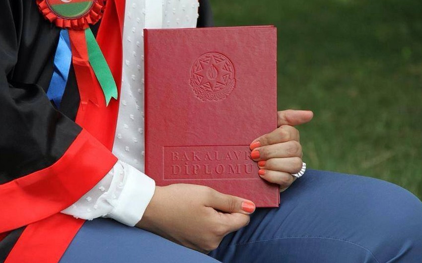 Ali məktəbi qırmızı diplomla bitirənlərə əlavə hüquq verilməsi təklif edilib