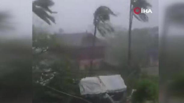 Güclü sel və qasırğa xeyli can aldı: 700 nəfər yaralandı, 5 nəfər öldü