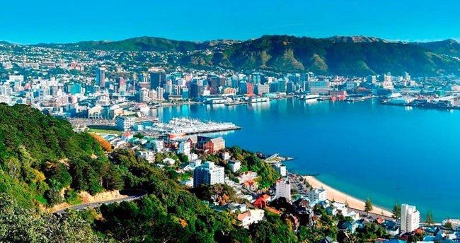 Yeni Zelandiyada yataqxanada baş verən yanğında azı 6 nəfər ölüb