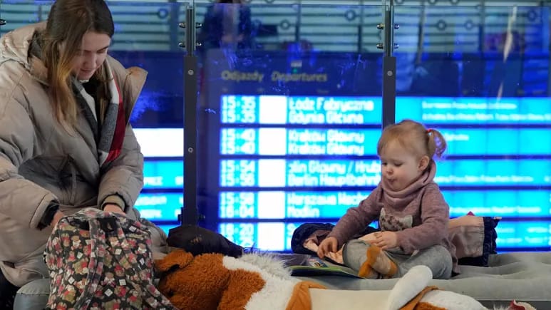 Polşaya keçən ukraynalı miqrantların sayı 12 milyona yaxınlaşdı