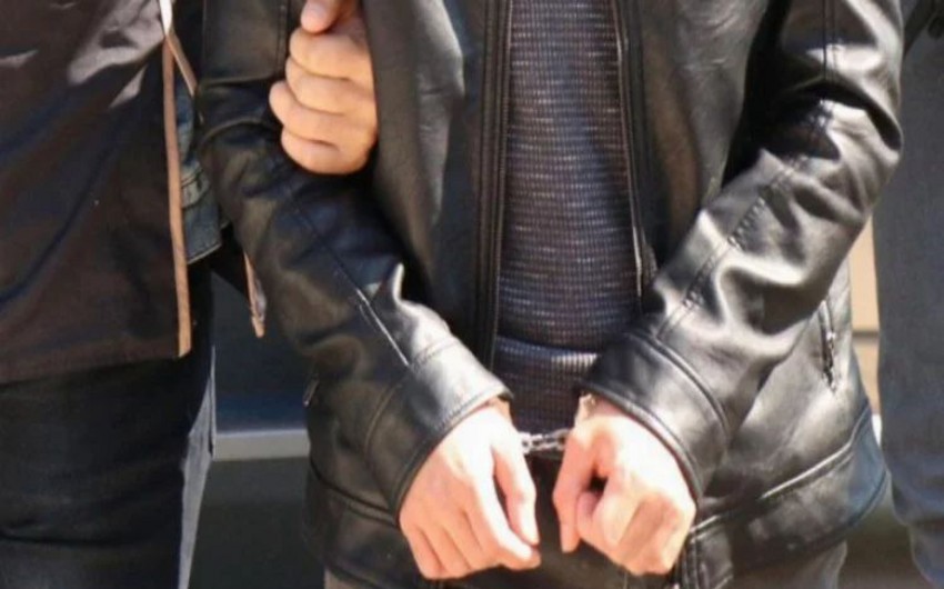 Polis Türkiyə qəzetinin Almaniyadakı ofisində axtarış aparıb, 2 jurnalist saxlanılıb