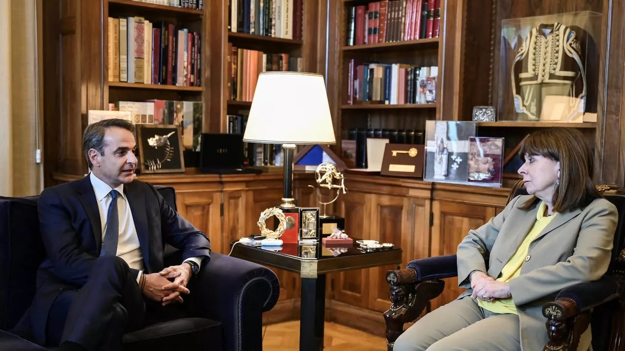 Yunanıstanda hökuməti qurmaq tapşırığı baş nazirə tapşırıldı