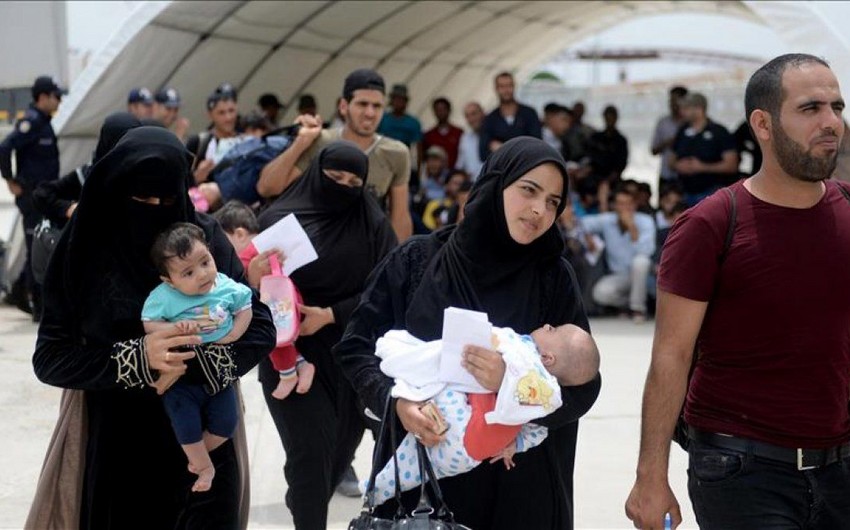 Türkiyədəki suriyalı qaçqınların sayı açıqlanıb