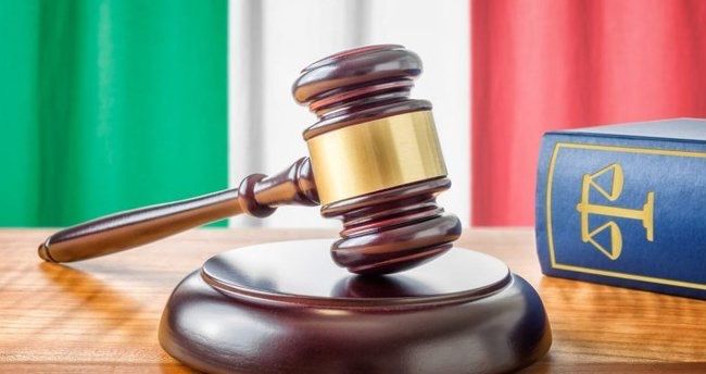 Avropa Birliyi İtaliyaya yardımı kəsdi