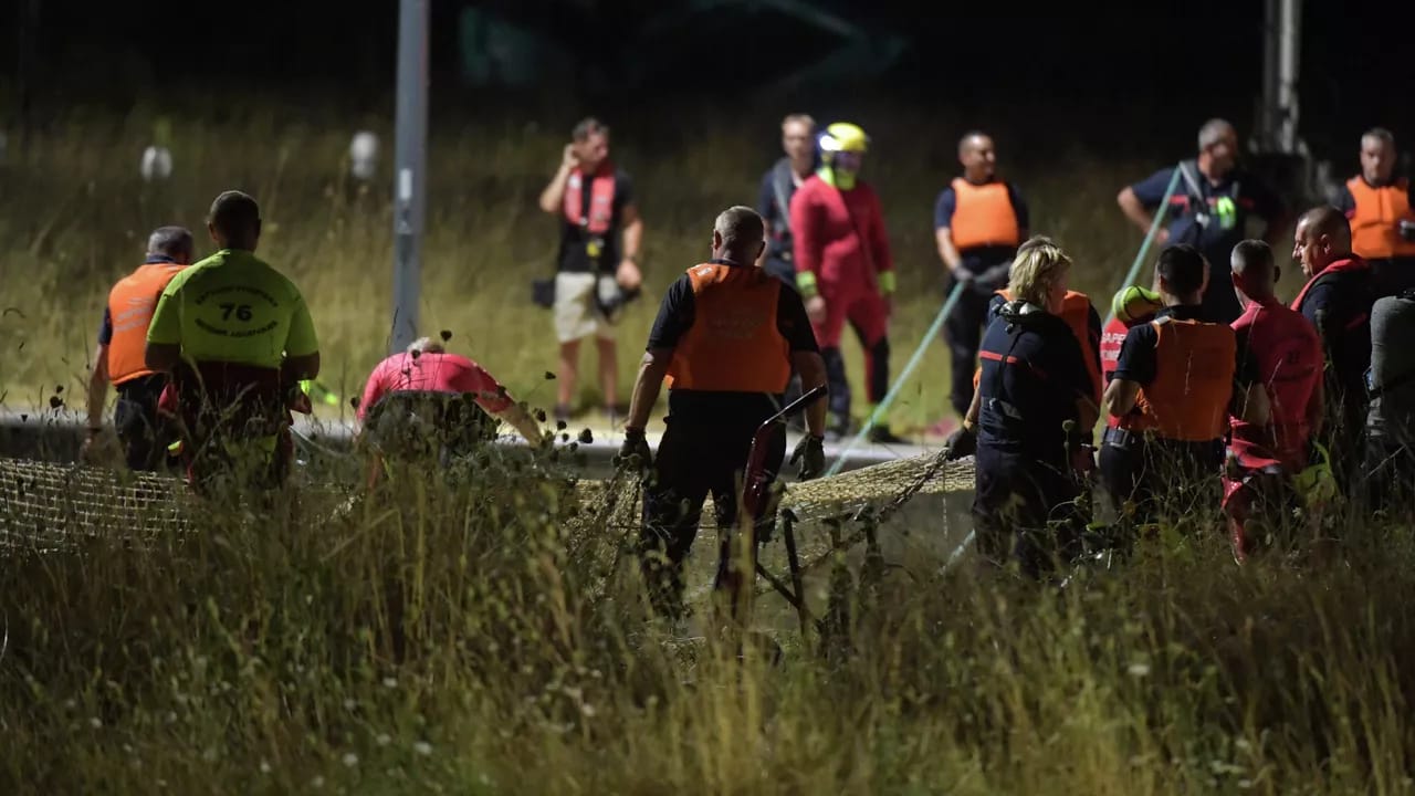 İngiltərəyə gələn miqrantların sayı 600 mini keçərək rekord qırdı