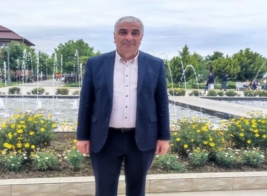 Tədbirə gedən məktəb direktoru qəzada öldü - Foto