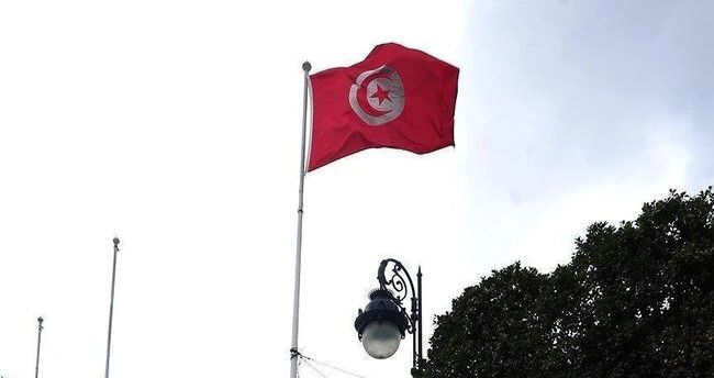 Tunisdə iki təyyarə qəzaya uğrayıb: 2 ÖLÜ