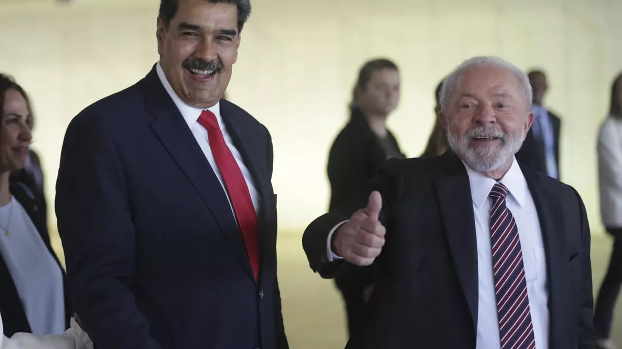 Venesuela prezidenti 8 ildən sonra Braziliyaya səfər edib