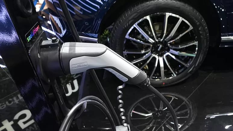 Fransada elektrik avtomobilləri üçün ilk batareya zavodu açılır