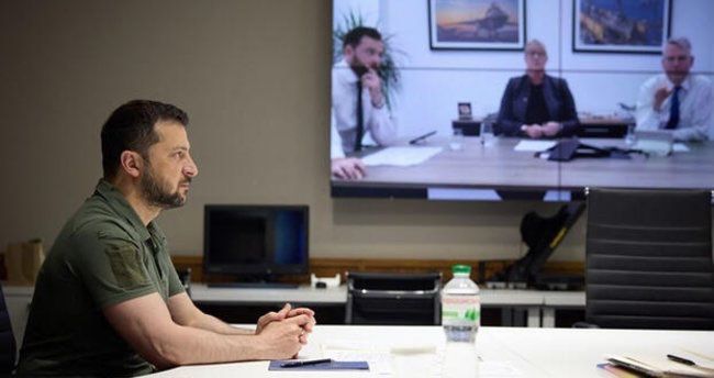 Zelenski Böyük Britaniyanın BAE Systems müdafiə şirkətinin nümayəndələri ilə görüşüb