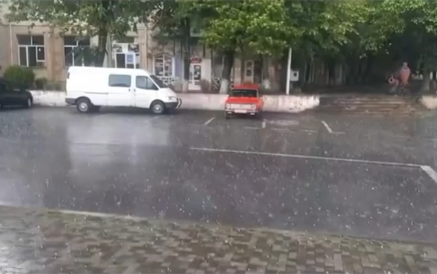 Oğuza dolu düşdü - Video