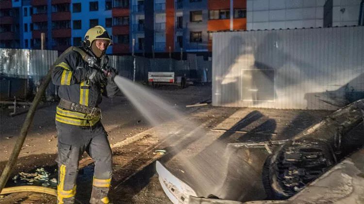 Rusiya Kiyevə raket hücumu edib: 3 ÖLÜ