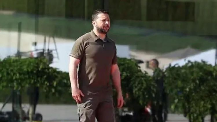 Ukrayna prezidenti Zelenski Moldovaya səfər edib