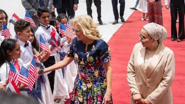 Birinci xanım Cil Bayden Misirə gedib