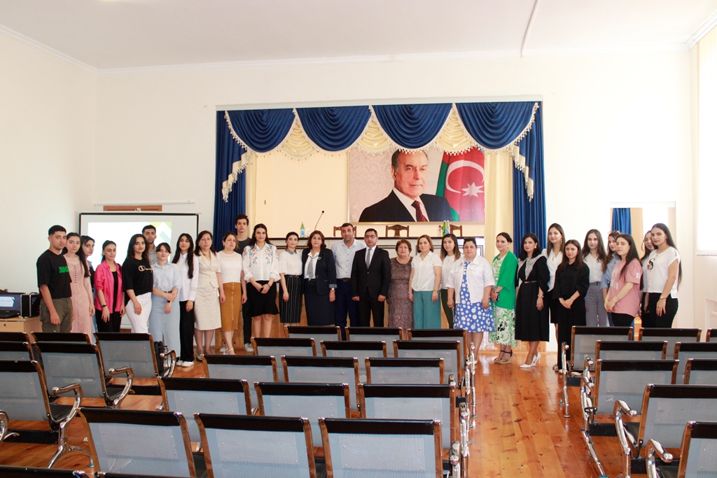 Mingəçevirdə “Heydər Əliyev İli” çərçivəsində tədbir: STEAM layihəsi və  rəqəmsal bacarıqların inkişafı