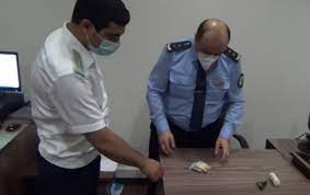 Rüşvət alarkən tutulan gömrük polkovniki azadlığa buraxıldı