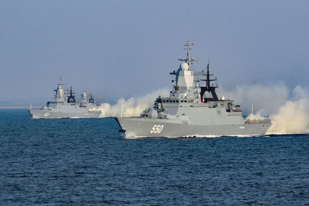 Rusiya hərbi gəmiləri öz bazalarını tərk etdi