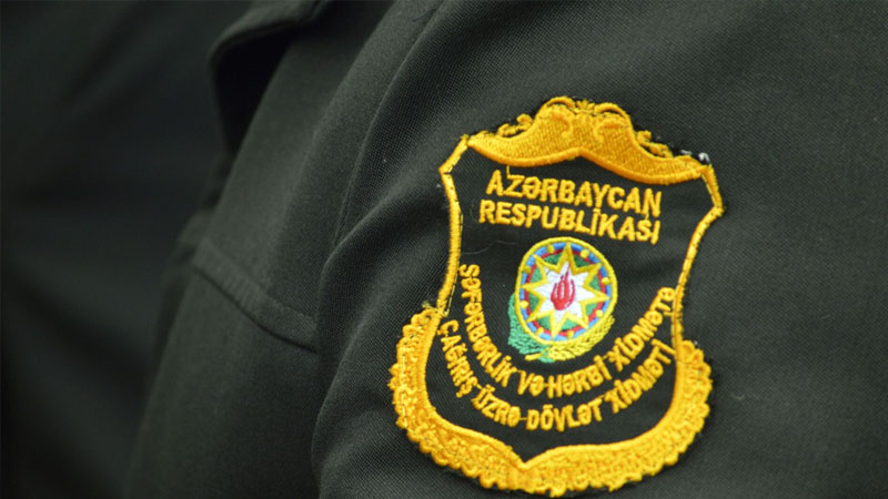 Dövlət Xidməti 700 minlik geyim alır - 5 manatlıq şirkətlə müqavilə