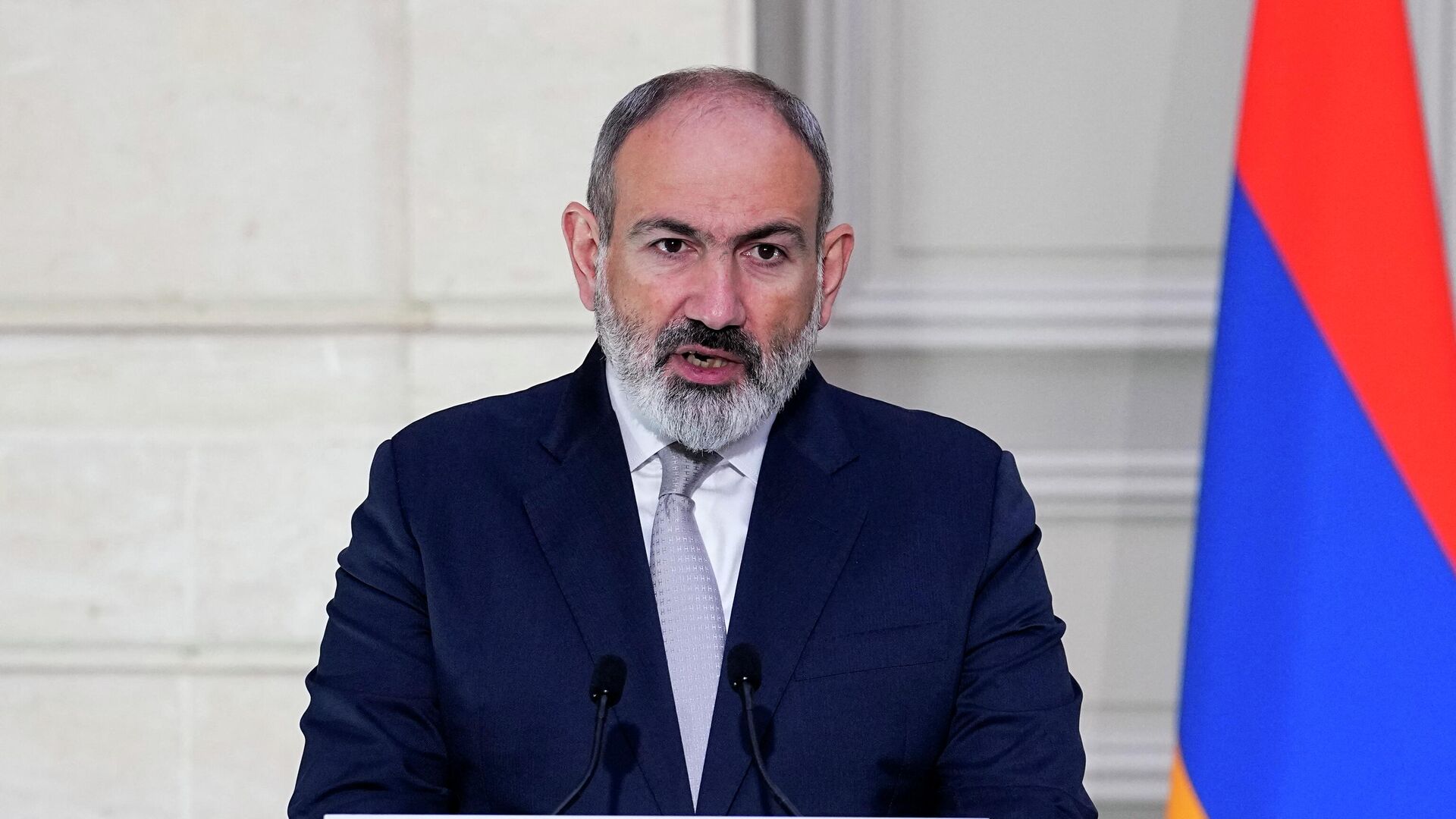 Paşinyan Rusiyaya getdi