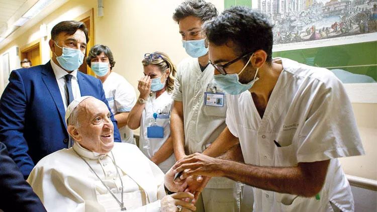 Papa əməliyyat olundu