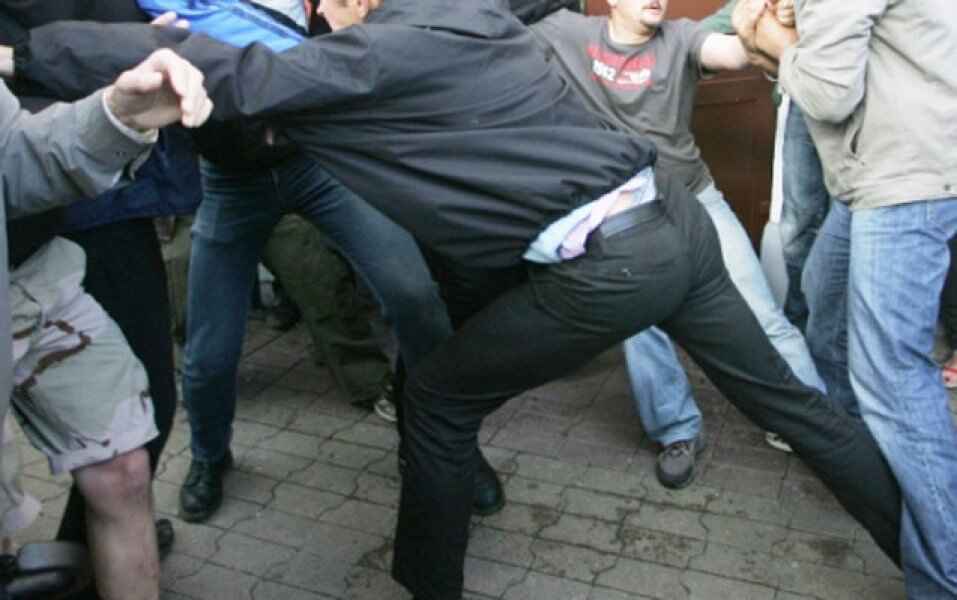 Nardaranda istirahət mərkəzində baş verən kütləvi davanın görüntüləri - VİDEO