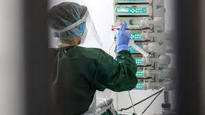 Böyük Britaniyanın 23 faizi Covid-19 epidemiyasının yalan olduğunu düşünür