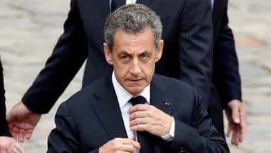 Fransanın keçmiş prezidentinin evində axtarış aparılıb