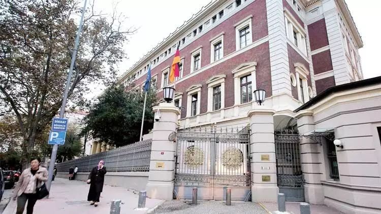 Almaniya viza müraciətlərini dayandırıb