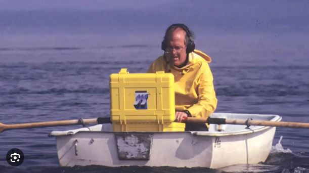 Balinaların mahnı oxuduğunu kəşf edən alim öldü