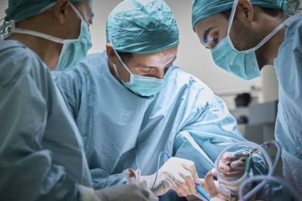 Şri-Lanka sakinindən çıxarılan böyrək daşı Ginnesin Rekordlar Kitabına düşdü – FOTO