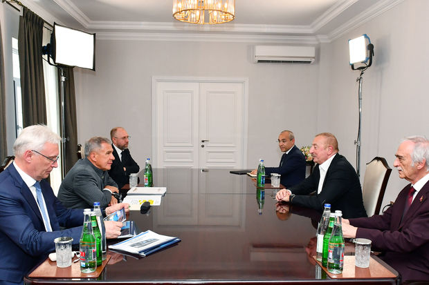 Prezident İlham Əliyev Rüstəm Minnixanovla görüşüb - YENİLƏNİB + FOTO