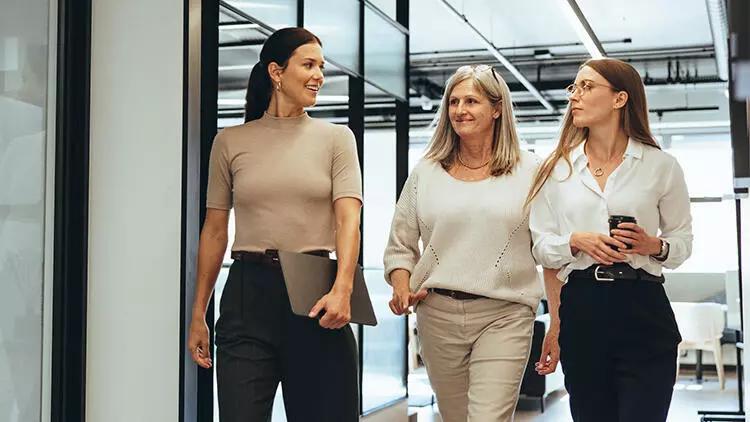 Norveç idarə heyətinin 40 faizinin qadın olmasını tələb edir