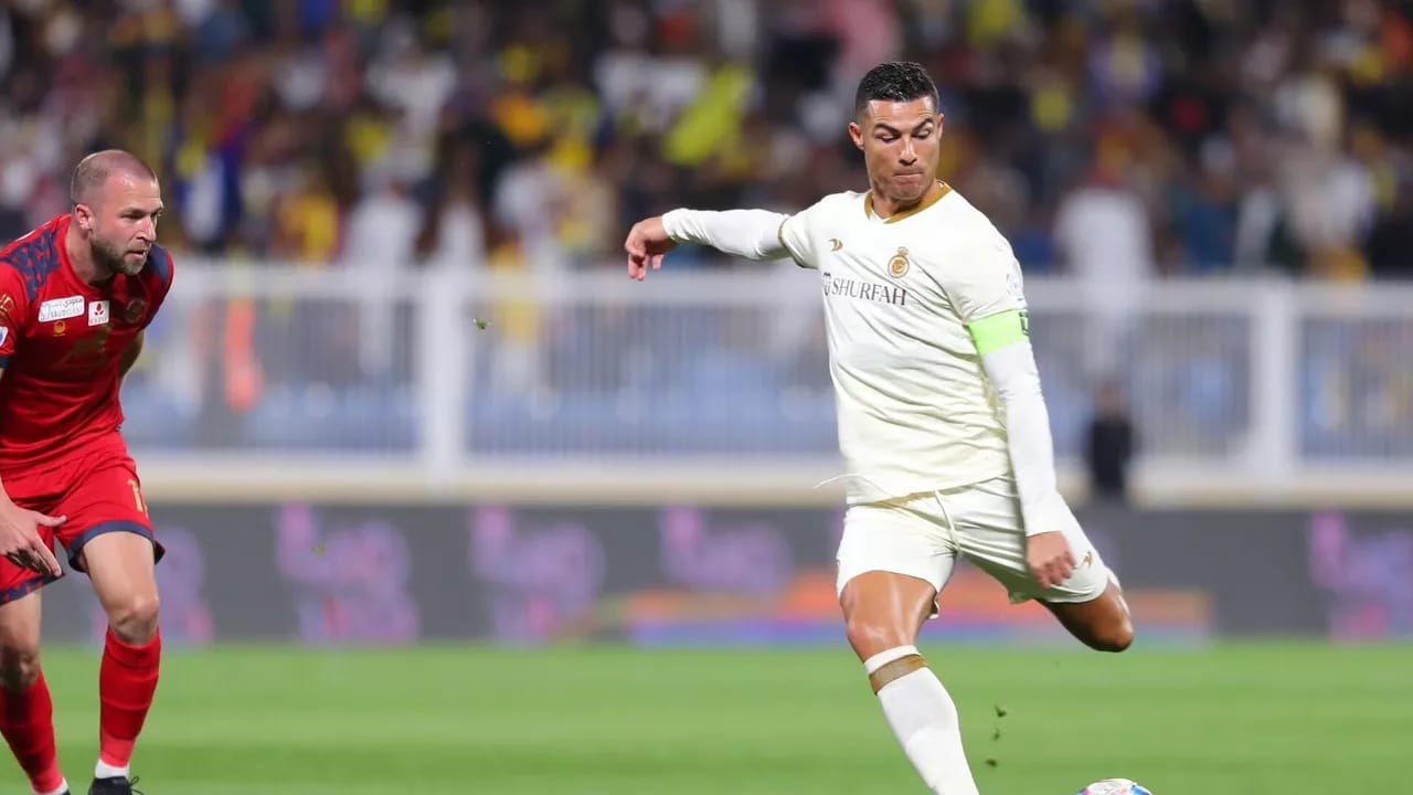 Ronaldo milli komandada 200 oyun keçirən ilk futbolçu oldu