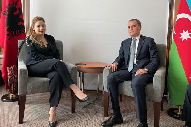 Ceyhun Bayramov Albaniyanın Avropa və xarici işlər naziri ilə görüşüb - FOTO
