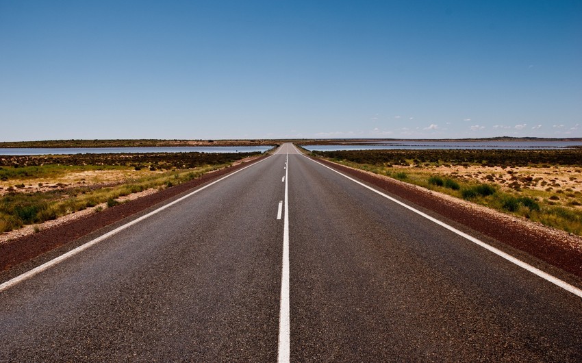 Birtərəfli yollarda əks istiqamətdə hərəkət edən sürücülərin 150 manat cərimələnməsinə dair layihə təsdiqlənib