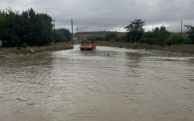 Qazaxdan sel keçdi - Kəndlər su altında qaldı - Video