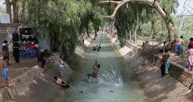 Pakistanda havanın temperaturu 40 dərəcəni keçib