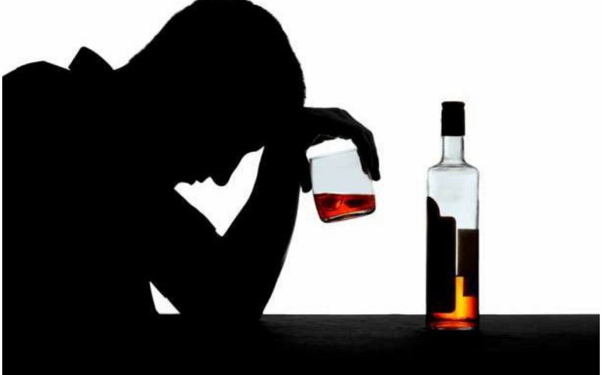 İranın 7 əyalətində saxta spirtli içkidən zəhərlənmə qeydə alınıb