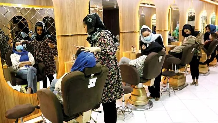 Taliban əfqan qadınlarına yeni qadağa qoydu