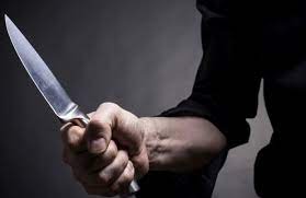 Qısqanc kişi arvadına uşağının gözləri qarşısında 14 bıçaq zərbəsi vurubmuş