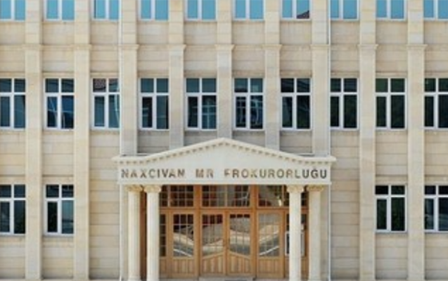 Naxçıvan prokurorluğunun vəzifəli şəxsi işdən çıxdı