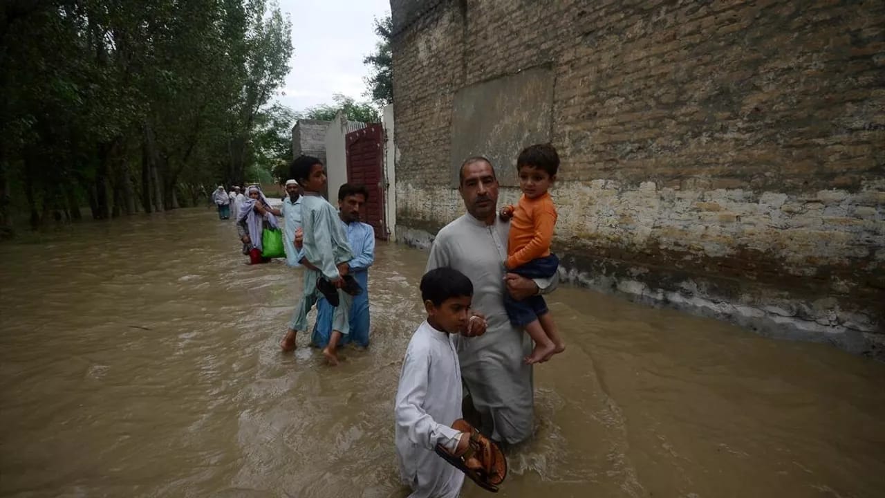 Pakistanda musson yağışları nəticəsində ölənlərin sayı 91-ə çatıb