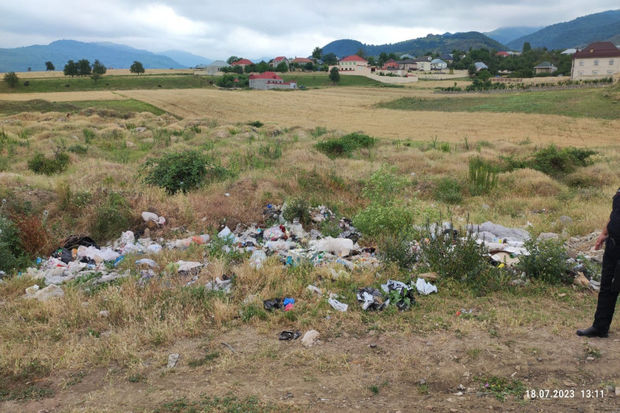 Göygöldə ətrafı zibilləyən restoran sahibləri CƏZALANDIRILDILAR - FOTO